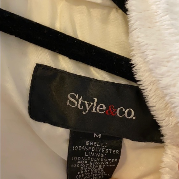 Women’s Coat - Picture 3 of 4